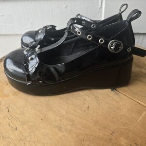 Glossy Black Platform Shoes